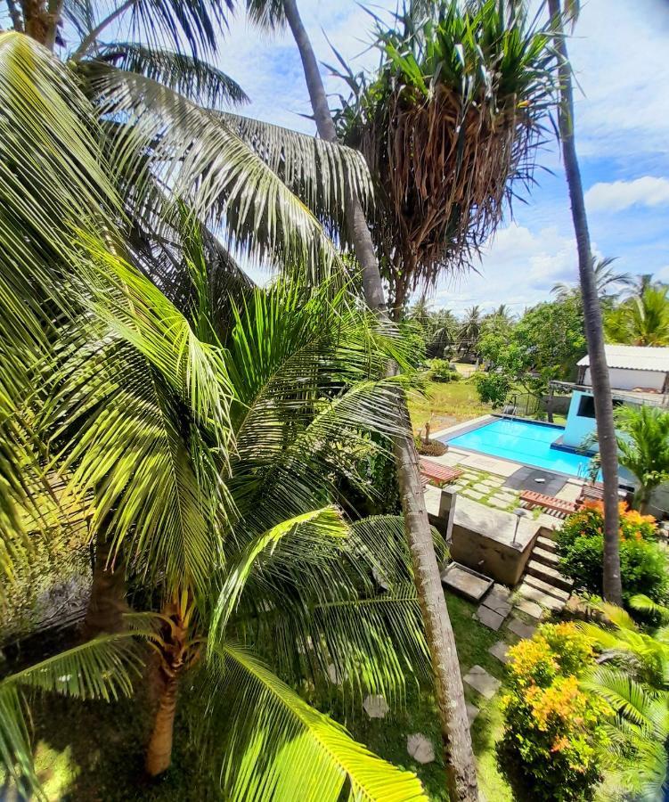 Traveller'S Home Hotel Tissamaharama Ngoại thất bức ảnh