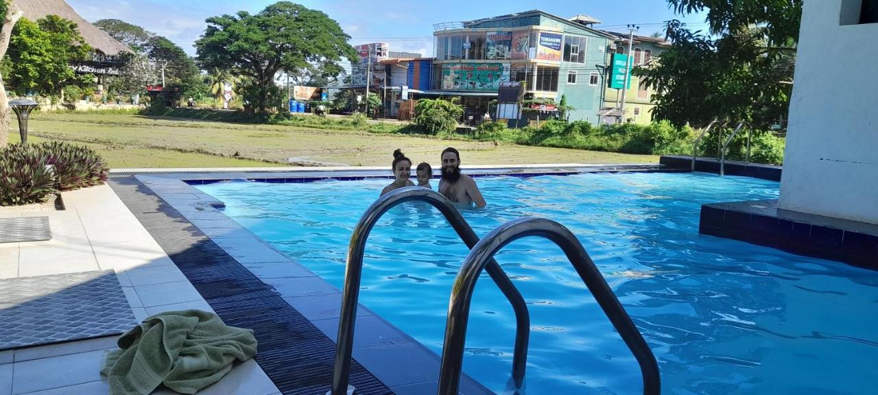 Traveller'S Home Hotel Tissamaharama Ngoại thất bức ảnh