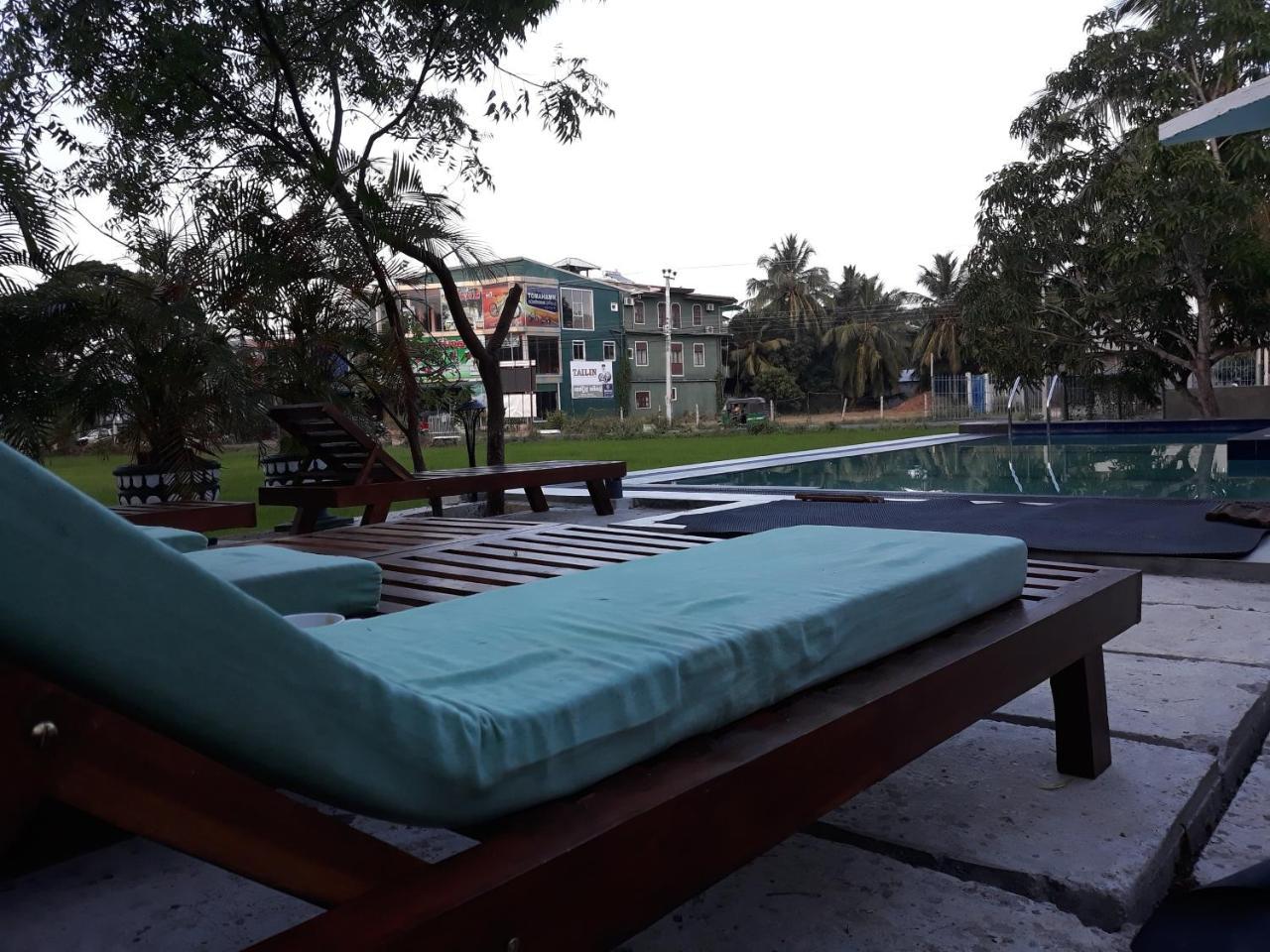 Traveller'S Home Hotel Tissamaharama Ngoại thất bức ảnh