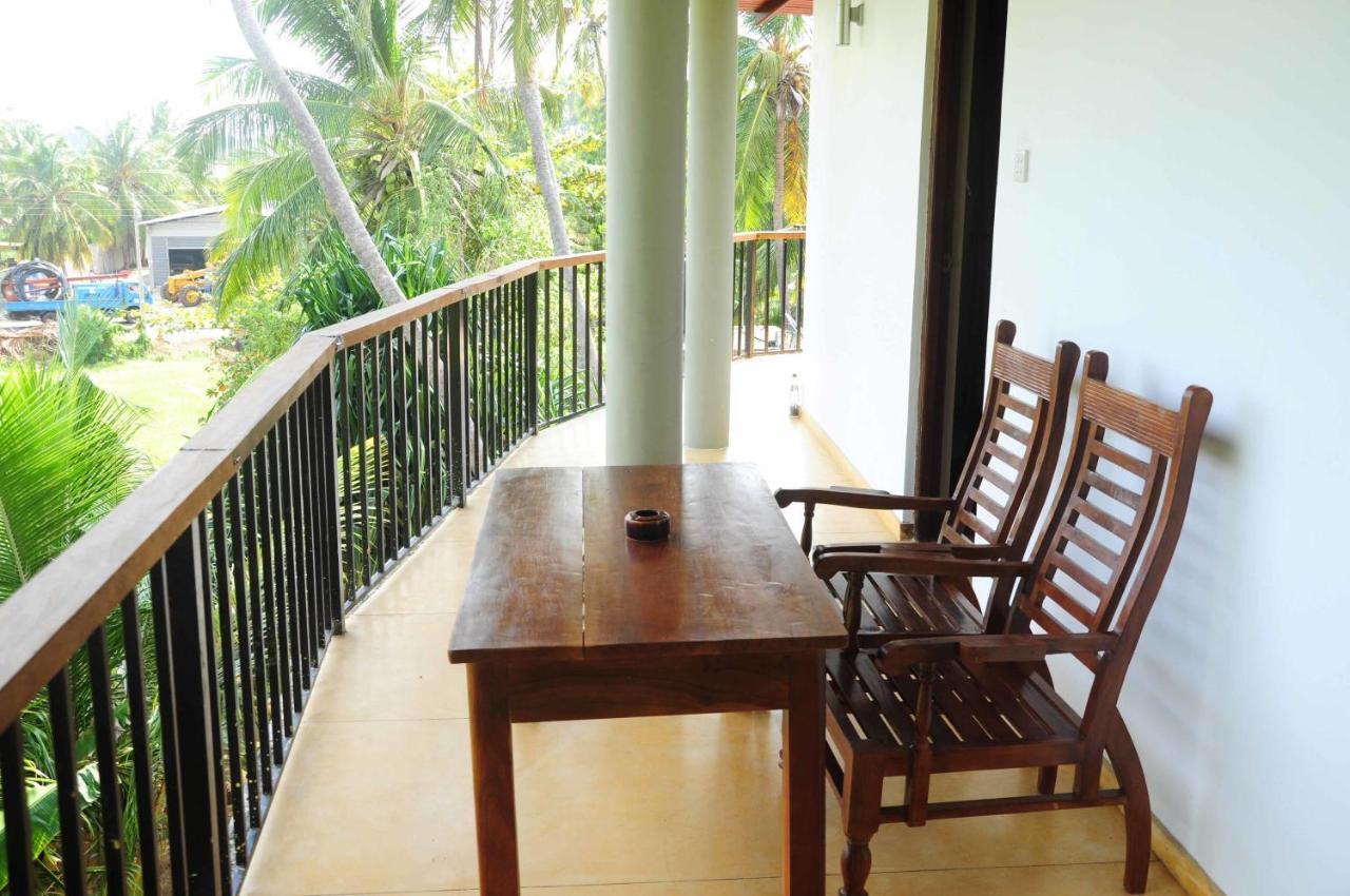 Traveller'S Home Hotel Tissamaharama Phòng bức ảnh